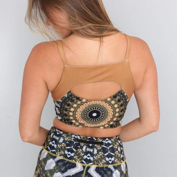 (NEW) Wolventhreads Noor Reversible Four Way Top - Picture 6 of 11